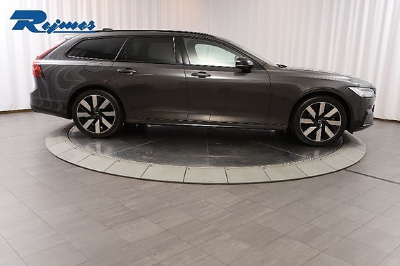 Volvo V90 3 of 25