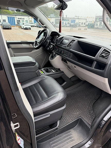 Volkswagen Transporter 3 of 4