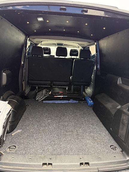 Volkswagen Transporter 4 of 4