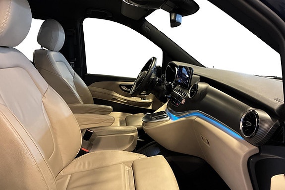 Mercedes-Benz V300 20 of 24
