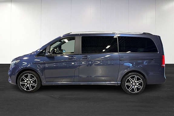 Mercedes-Benz V300 7 of 24