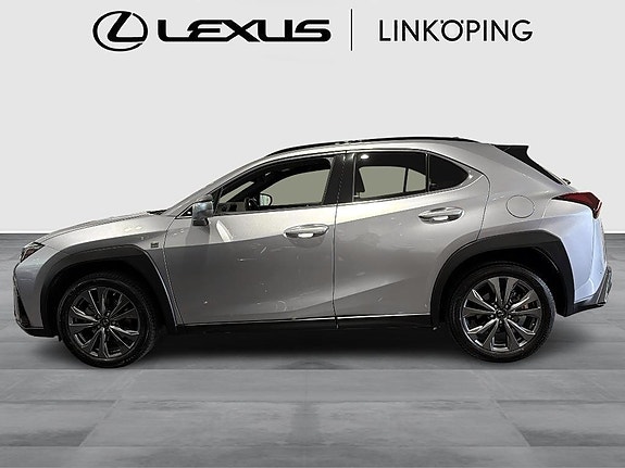 Lexus UX250h 3 of 15