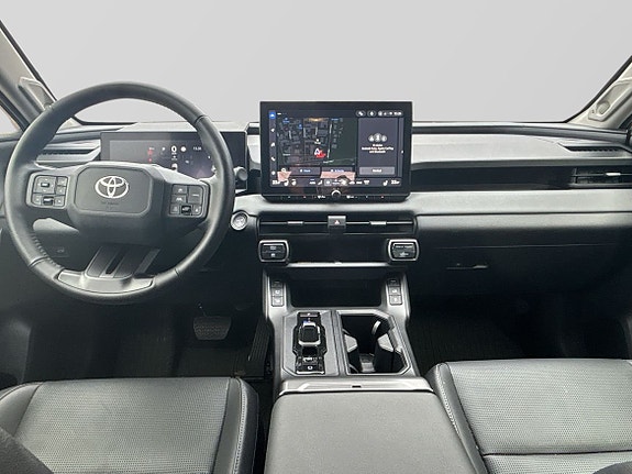 Toyota RAV4 9 of 19