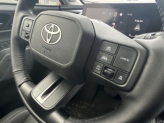 Toyota RAV4 15 of 19