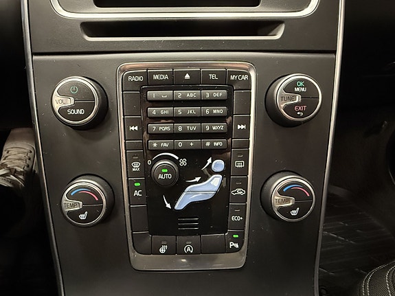 Volvo S60 11 of 13
