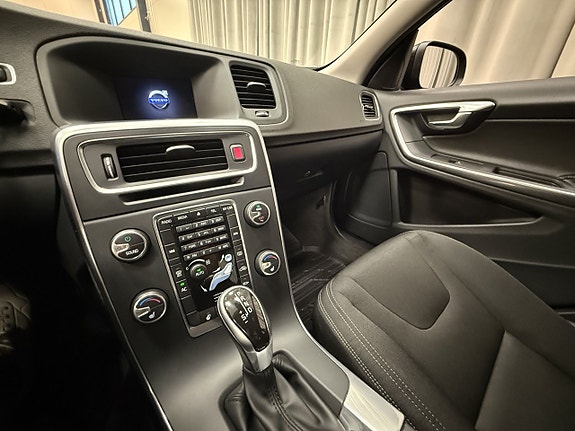 Volvo S60 10 of 13