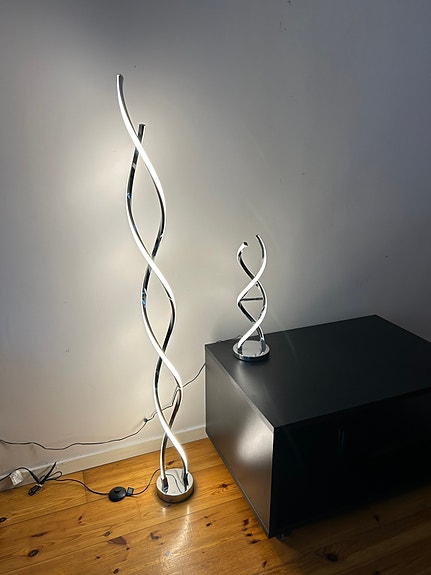 Product image 1 of 2