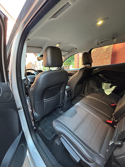 Ford Kuga 4 of 5