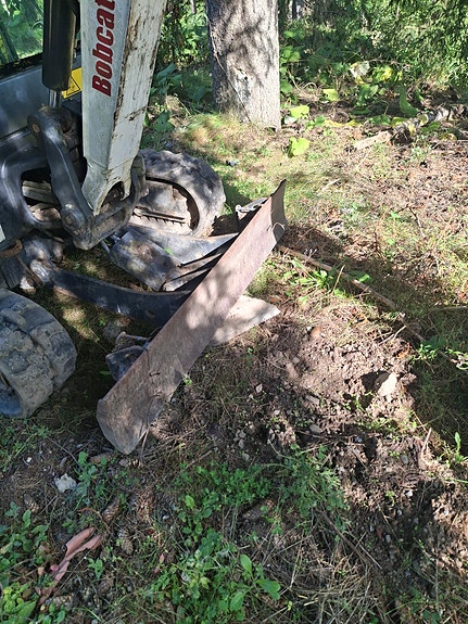 Bobcat E17 4 of 7