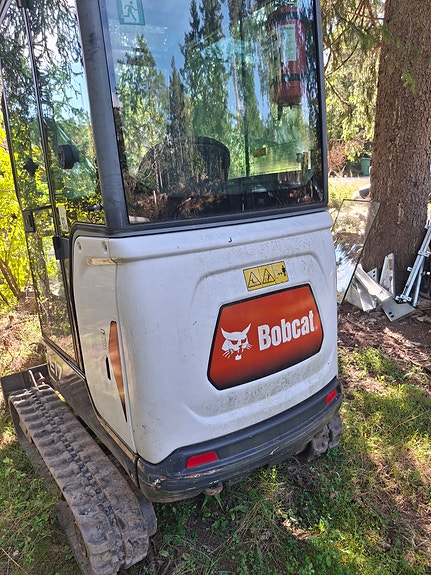 Bobcat E17 5 of 7