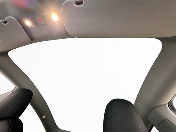 Tesla Model Y 13 of 30