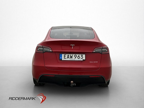 Tesla Model Y 7 of 30