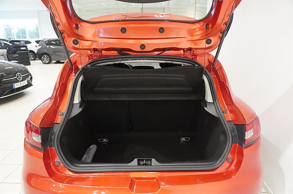 Renault Clio 14 of 14