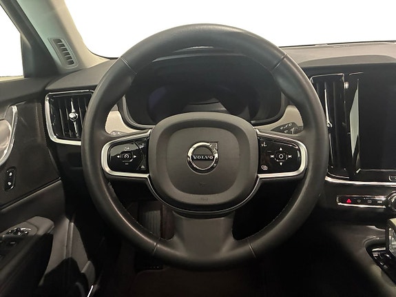 Volvo V90 11 of 16