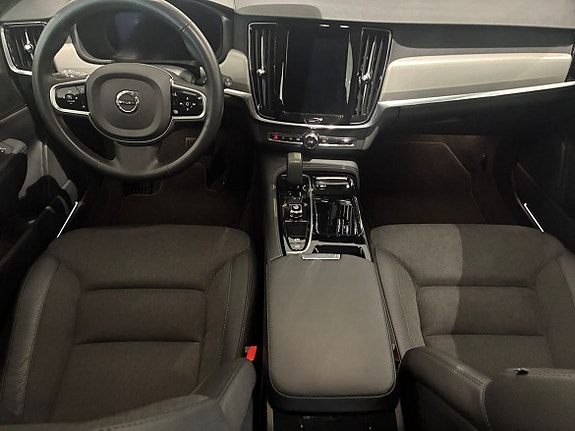 Volvo V90 6 of 16