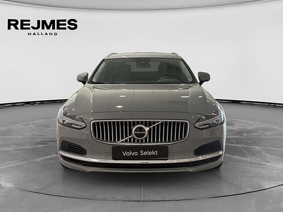 Volvo V90 9 of 16