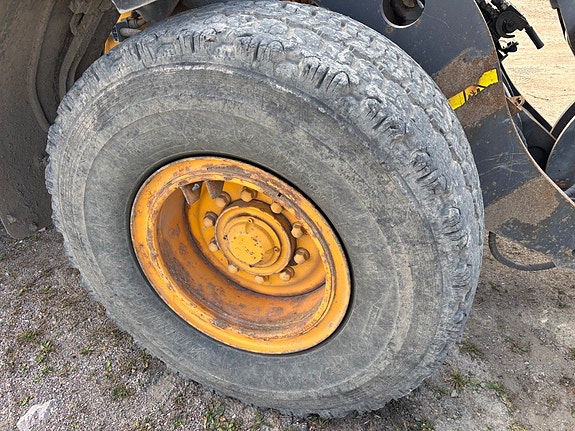 Hjul Volvo L60H 600/65R25 4st Bridgestone Snow wedge 5 of 5