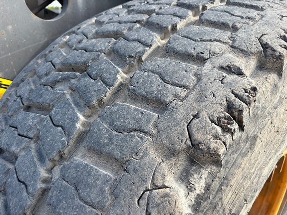 Hjul Volvo L60H 600/65R25 4st Bridgestone Snow wedge 2 of 5