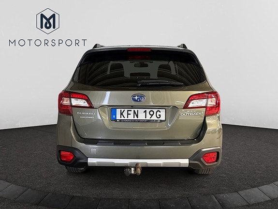 Subaru Outback 5 of 16