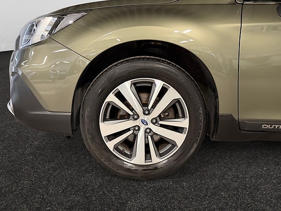 Subaru Outback 14 of 16