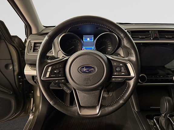 Subaru Outback 12 of 16
