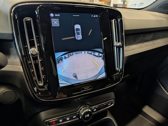 Volvo C40 24 of 24