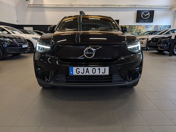 Volvo C40 3 of 24