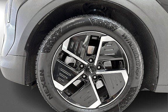 Kia EV3 15 of 21