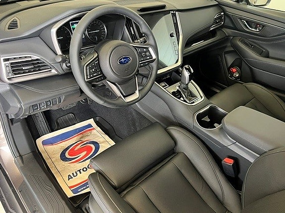 Subaru Outback 3 of 8