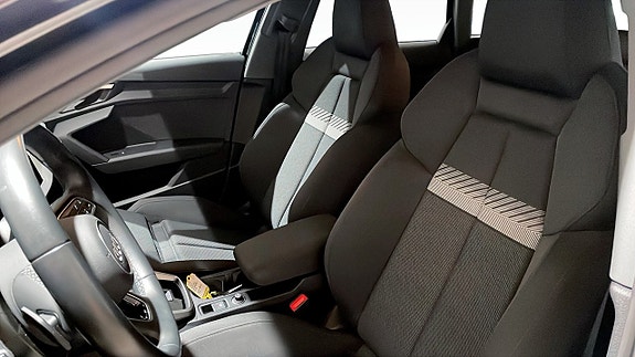 Audi A3 8 of 12