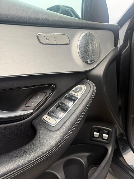 Mercedes-Benz GLC220 d 7 of 16