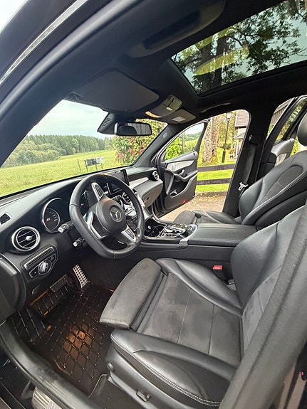 Mercedes-Benz GLC220 d 11 of 16