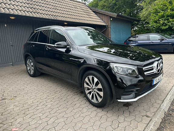 Mercedes-Benz GLC220 d 16 of 16