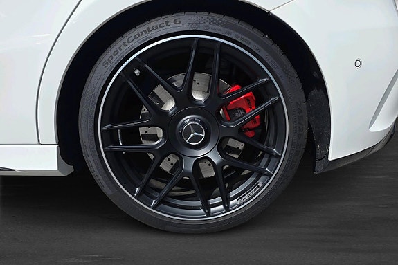 Mercedes-Benz AMG GT Roadster 5 of 9