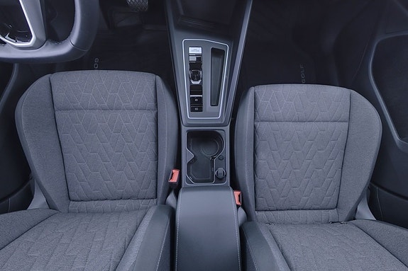 Volkswagen Golf I 9 of 18