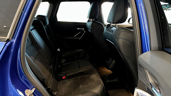 BMW X1 5 of 12