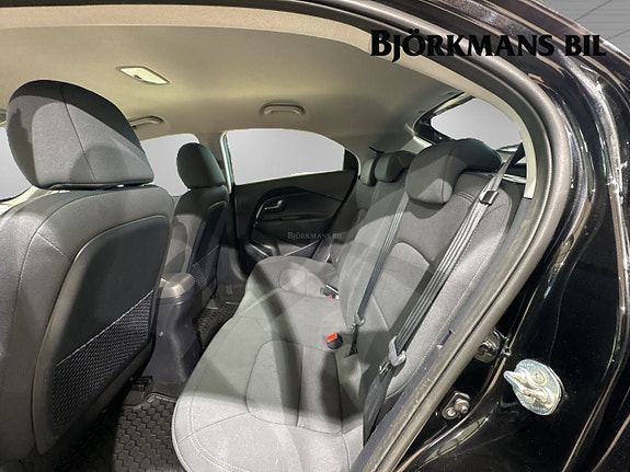 Kia Rio 9 of 14
