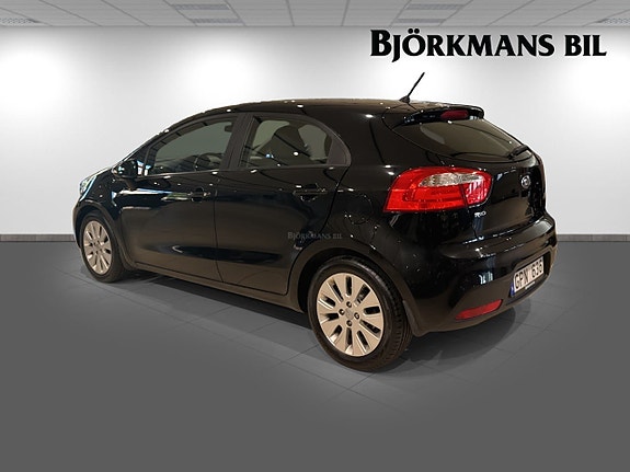 Kia Rio 6 of 14