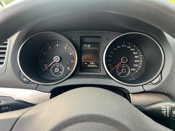 Volkswagen Golf VI 9 of 9