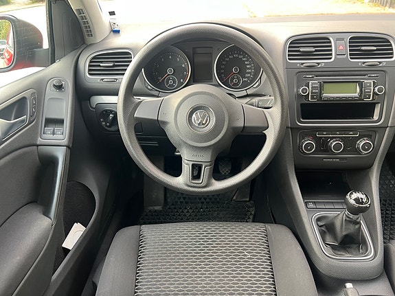 Volkswagen Golf VI 8 of 9