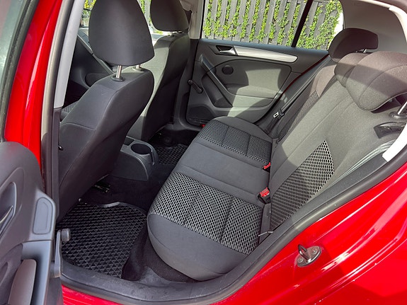 Volkswagen Golf VI 5 of 9