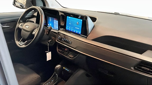 Ford Courier 9 of 12
