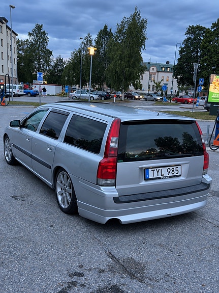 Volvo V70 5 of 5