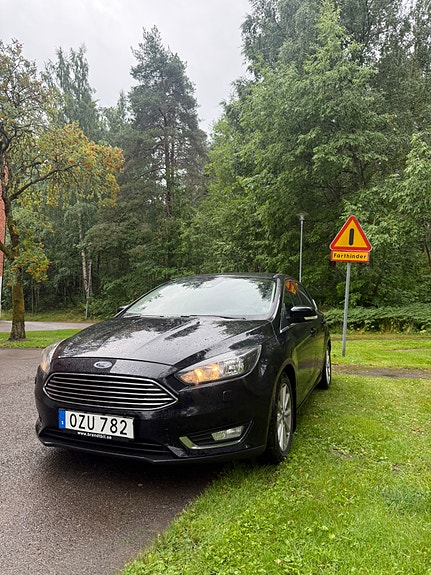 Ford Focus 3 of 10