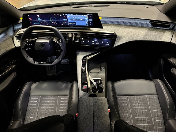 Peugeot 3008 14 of 23