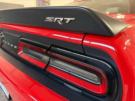 Dodge Challenger 22 of 30
