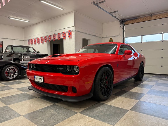 Dodge Challenger 6 of 30