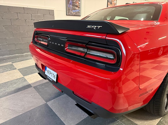 Dodge Challenger 21 of 30