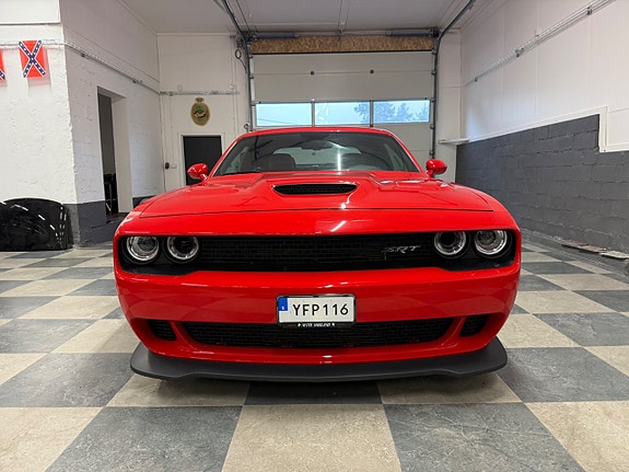 Dodge Challenger 3 of 30
