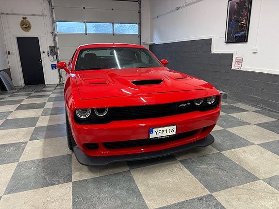 Dodge Challenger 2 of 30